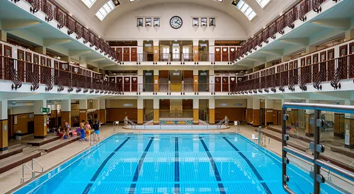 Amalienbad Wien (c) Schwimmschule Steiner auf Wikipedia