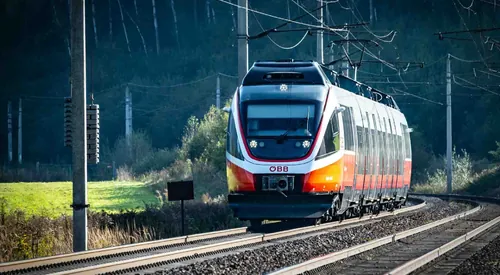 S7 Schnellbahn zum Flughafen - Stationen und Fahrplan